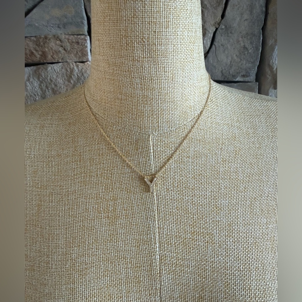 New🌟”Y” Anthropologie -Elegant Gold Pendant Necklace